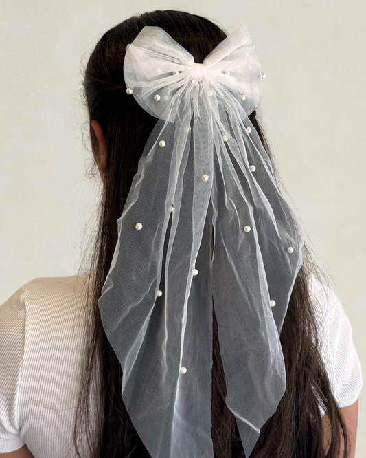 Pearl Veil Bow