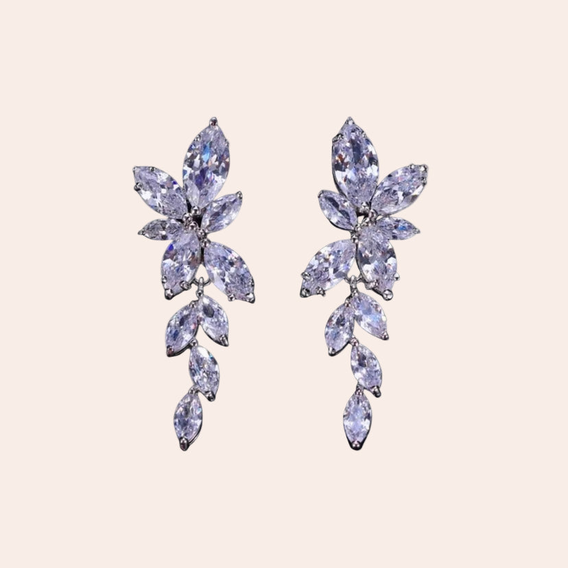 short drop earring